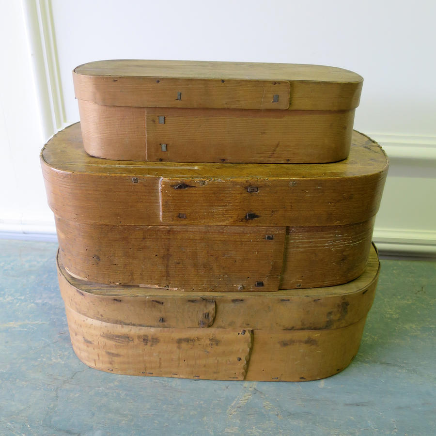 French early 20th c fine wooden oval boxes - circa 1920