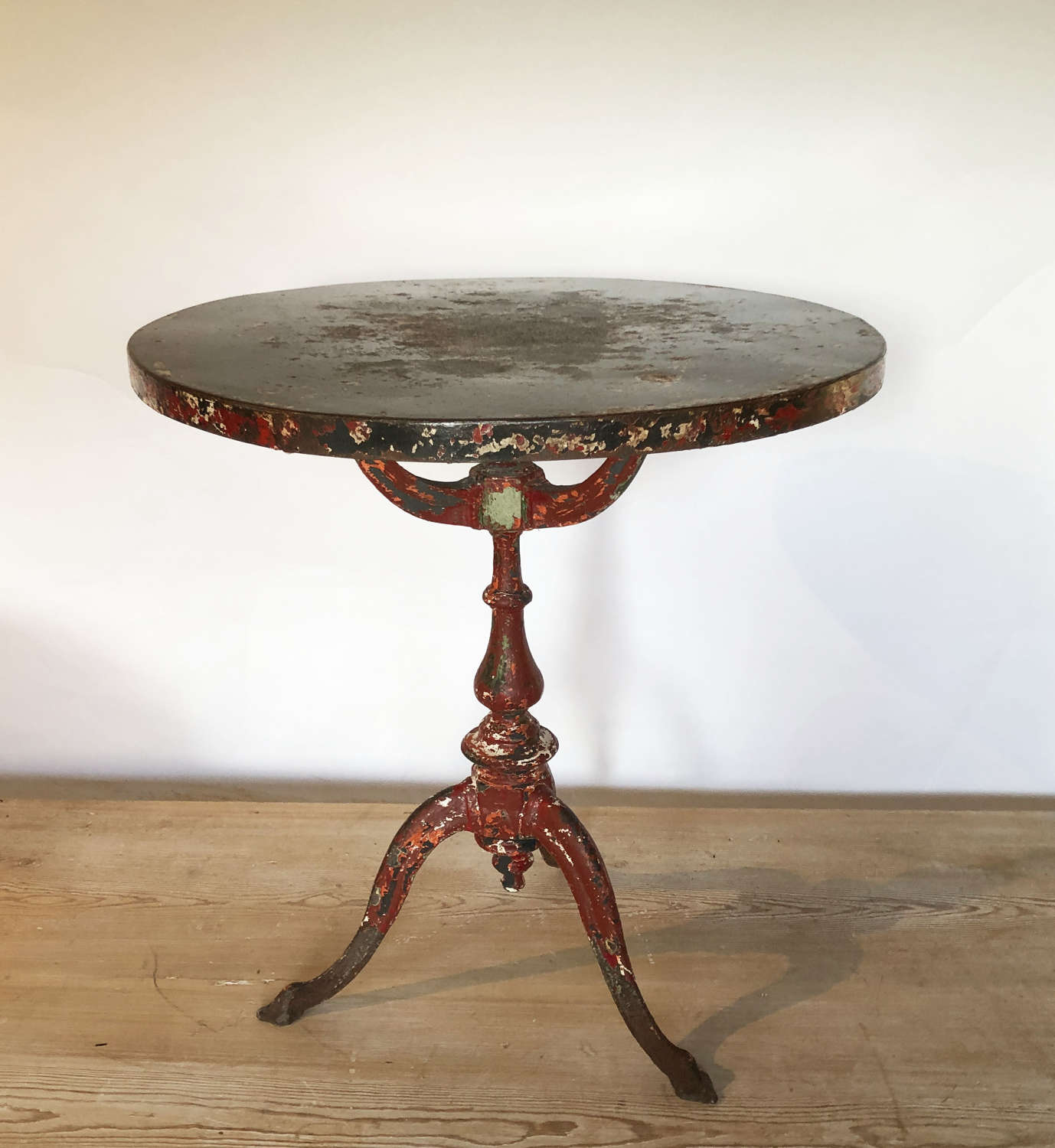 Round 19th c Italian iron Table with original paint