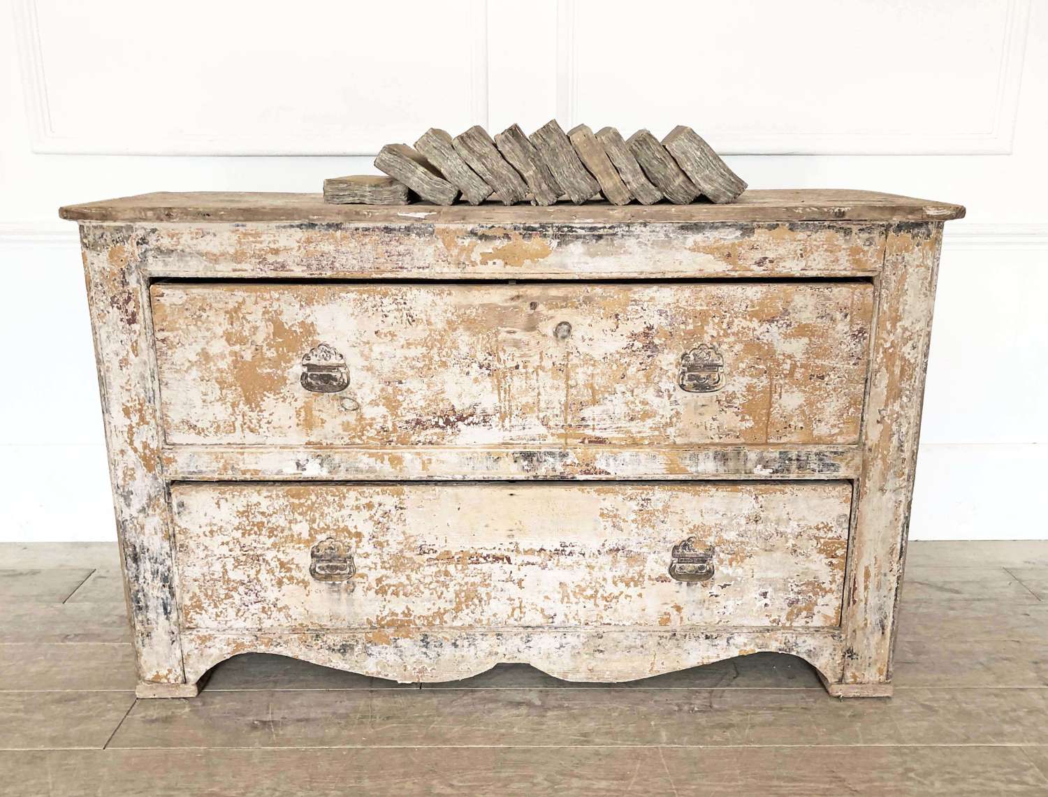 18th c French Commode with old yellow paint - 1770