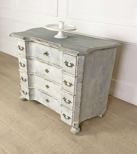 Late 19th Century Baroque-Style Chest of Drawers