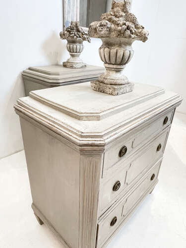 Pair of 19th Century Swedish Gustavian Style Chests of Drawers