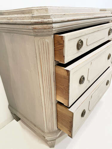 Pair of 19th Century Swedish Gustavian Style Chests of Drawers